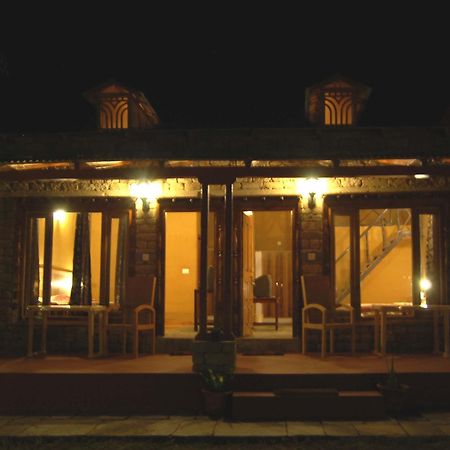 Chevron Mountain Villa Kausani Extérieur photo
